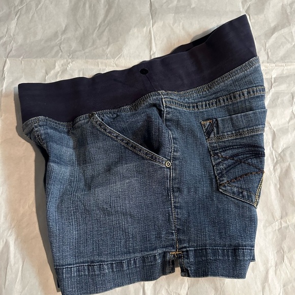Duo Maternity Dark Blue Jean Shorts - Picture 5 of 6